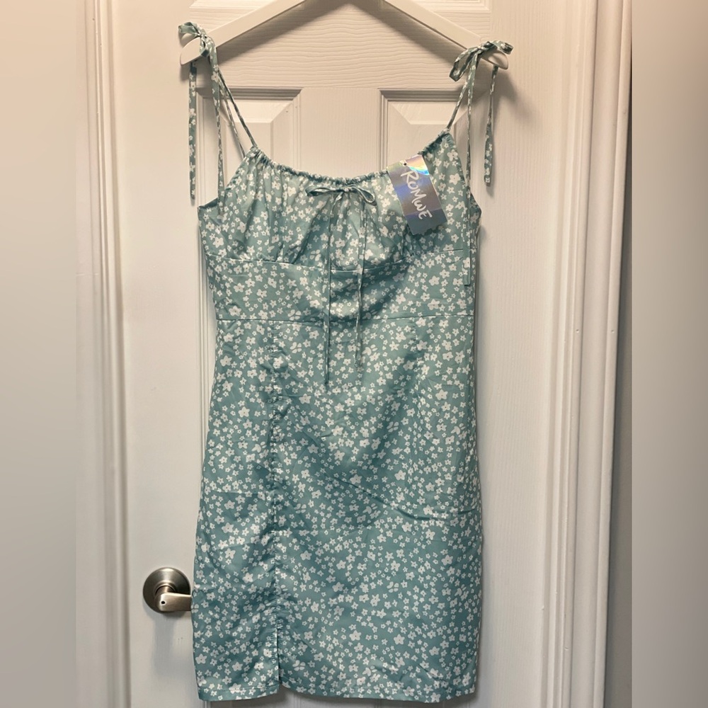 ROMWE Floral Mini Dress in Light Blue